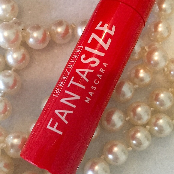 ONE/SIZE Fantasize Mascara Black - Picture 12 of 14